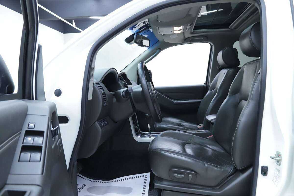 Nissan Pathfinder с пробегом — 2012 год. Фото: #6