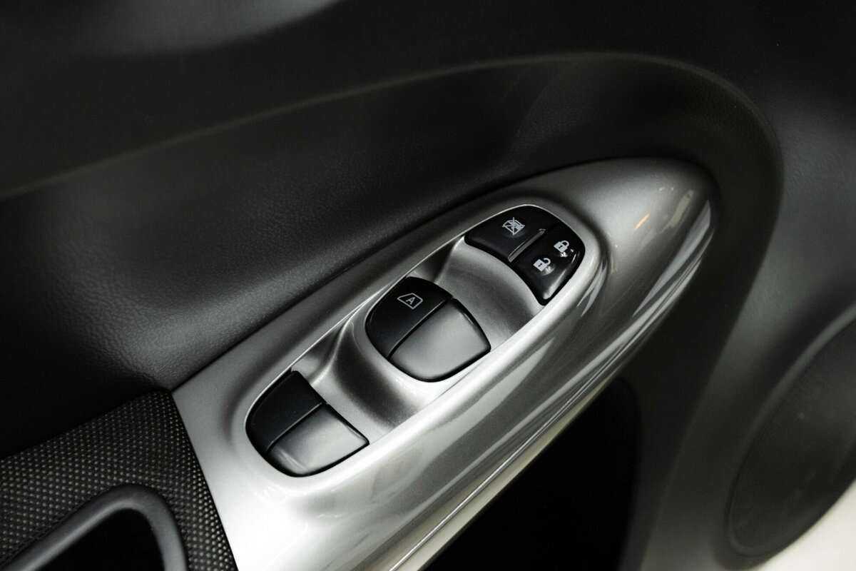 Nissan Juke с пробегом — 2014 год. Фото: #12