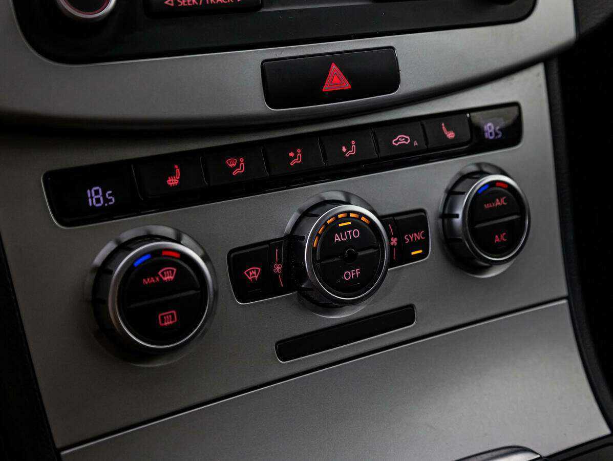 Volkswagen Passat с пробегом — 2013 год. Фото: #12