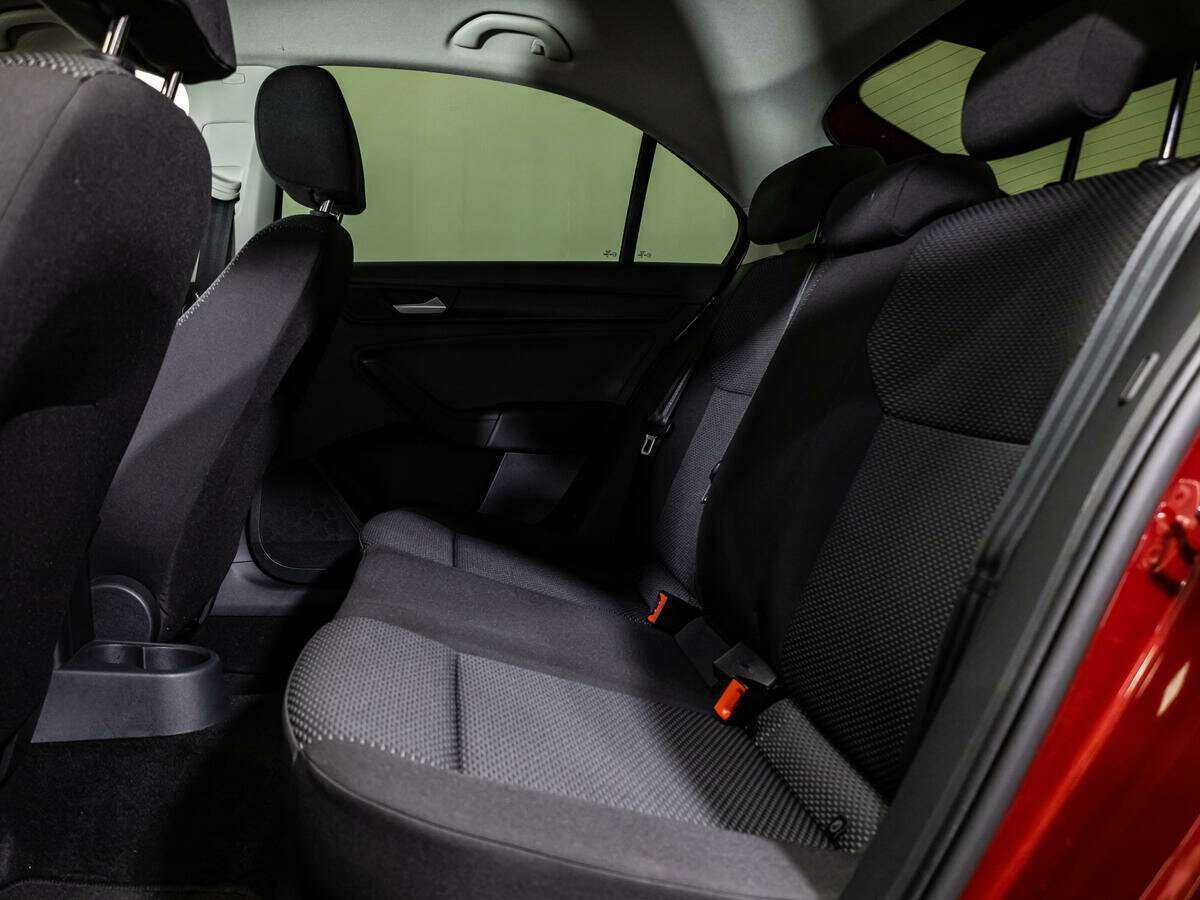 Volkswagen Polo с пробегом — 2020 год. Фото: #9