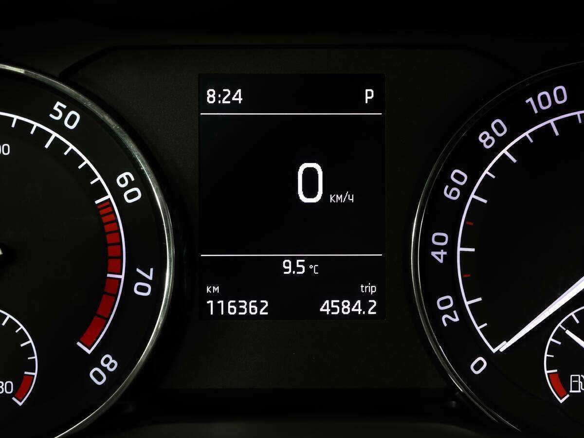 Skoda Superb с пробегом — 2016 год. Фото: #14