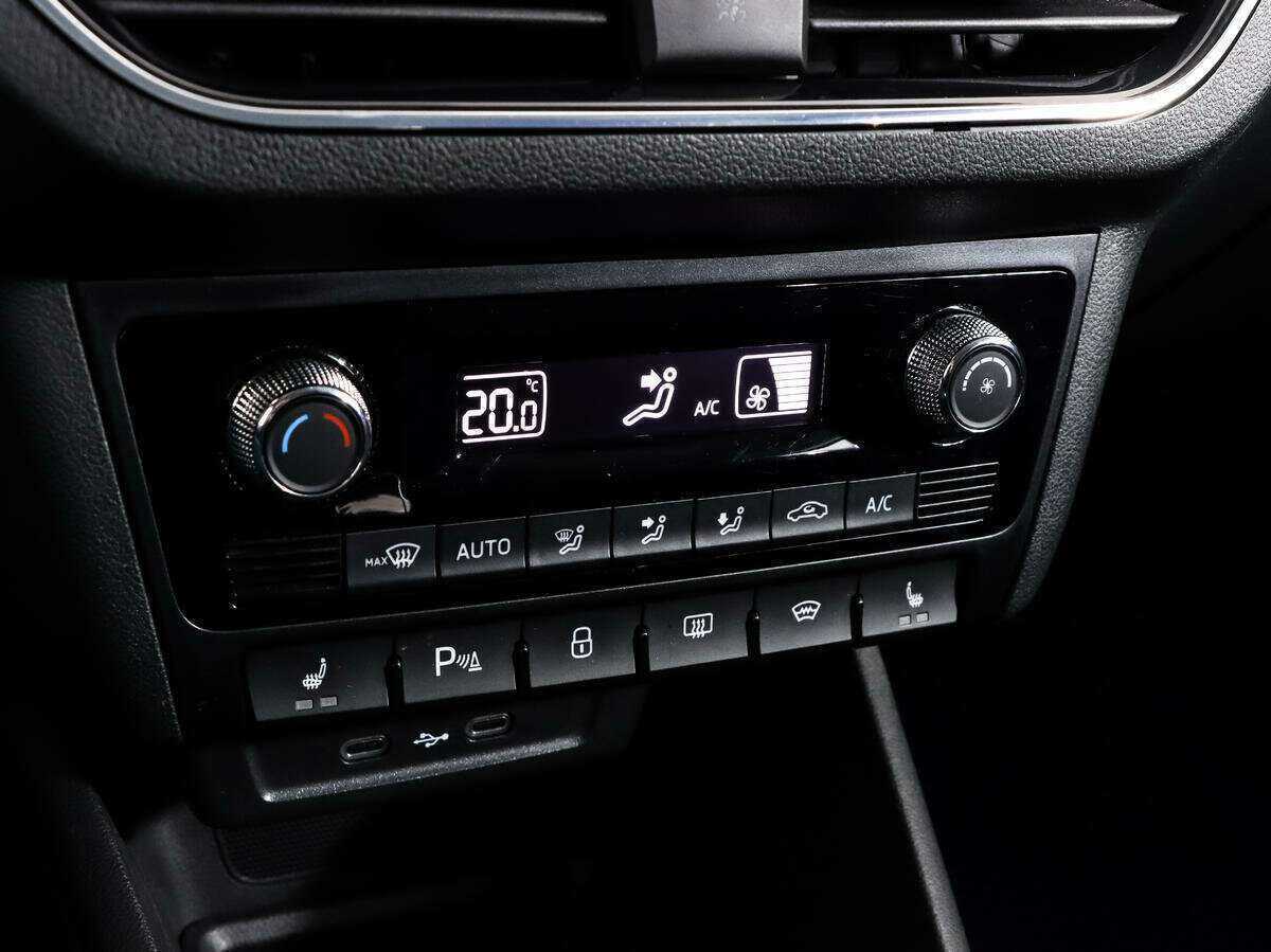 Skoda Rapid с пробегом — 2020 год. Фото: #15