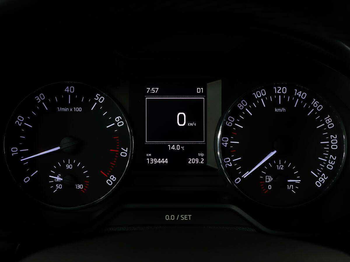 Skoda Octavia с пробегом — 2013 год. Фото: #14