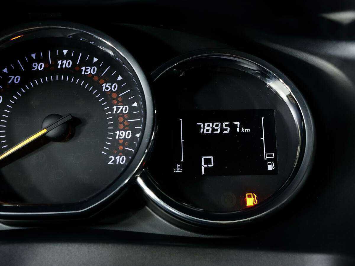 Renault Logan с пробегом — 2020 год. Фото: #16