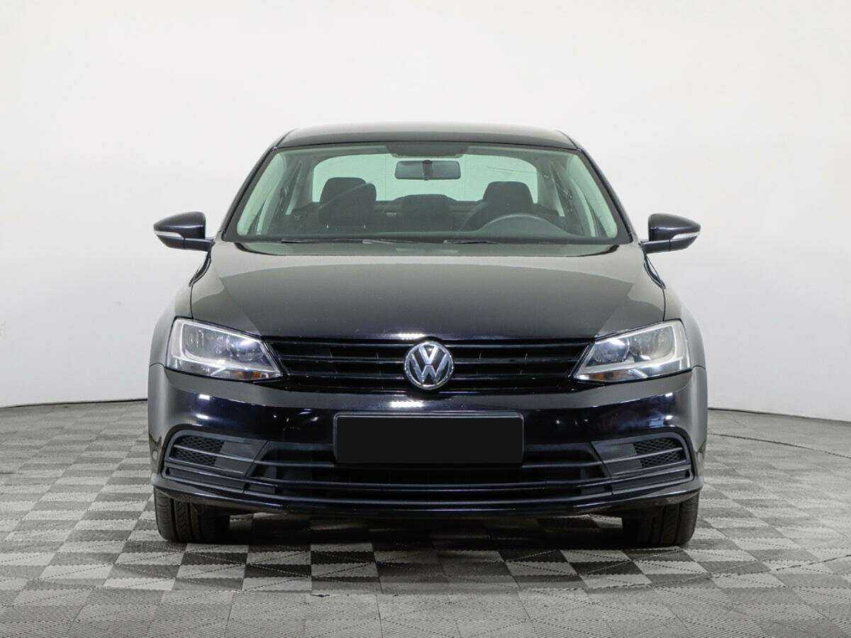Volkswagen Jetta с пробегом — 2015 год. Фото: #1