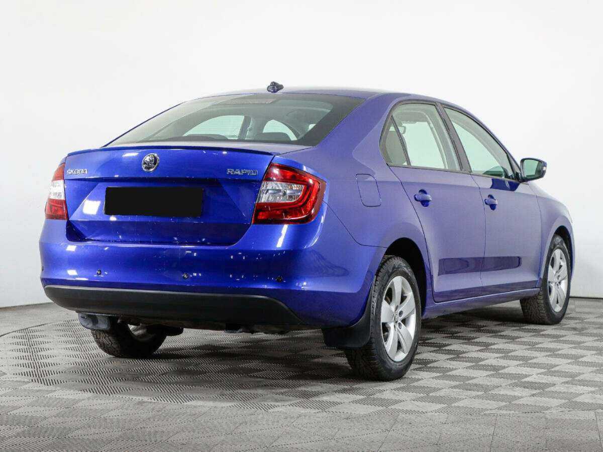Skoda Rapid с пробегом — 2017 год. Фото: #4