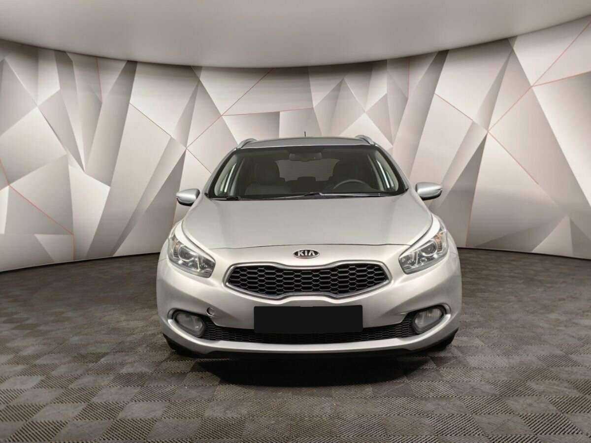 Kia Ceed с пробегом — 2015 год. Фото: #5