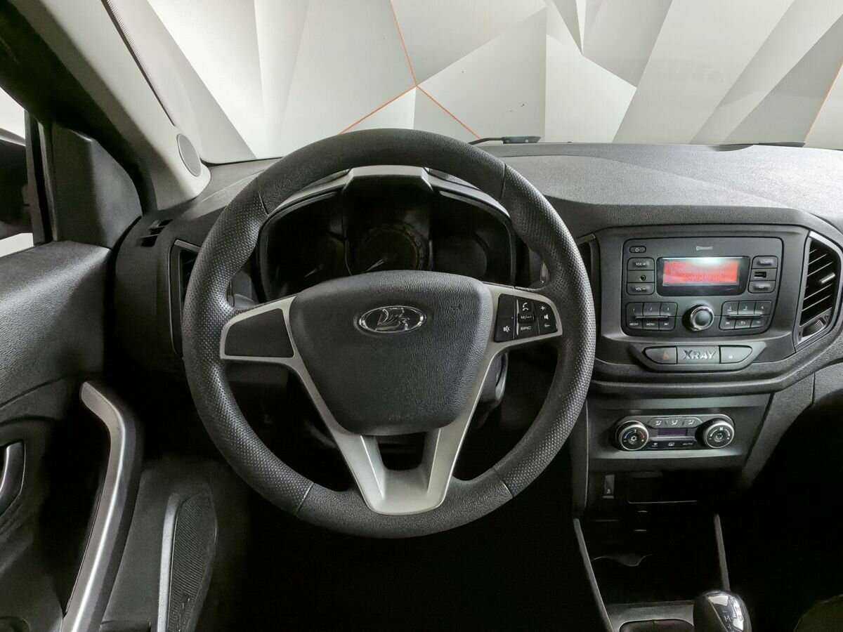 Lada (ВАЗ) XRAY с пробегом — 2019 год. Фото: #14