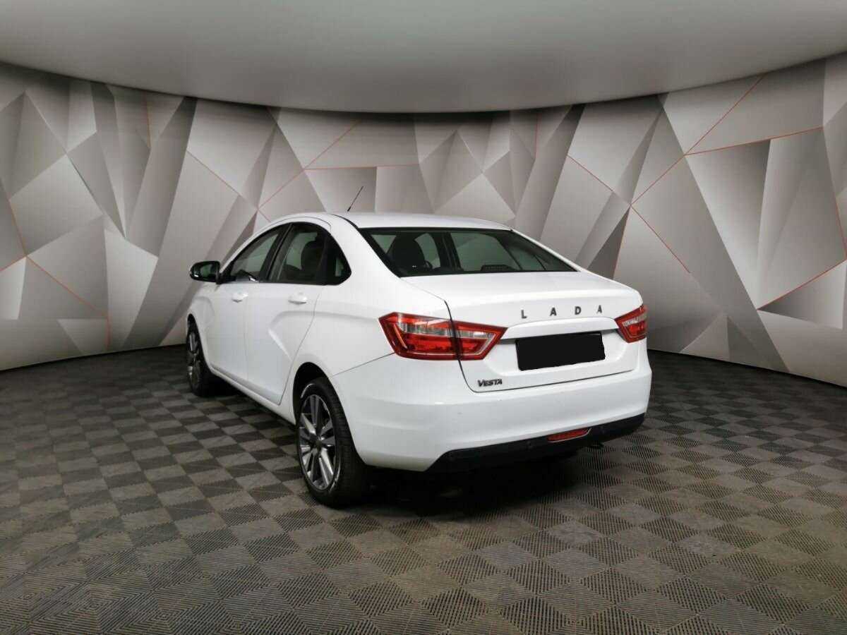 Lada (ВАЗ) Vesta с пробегом — 2018 год. Фото: #3
