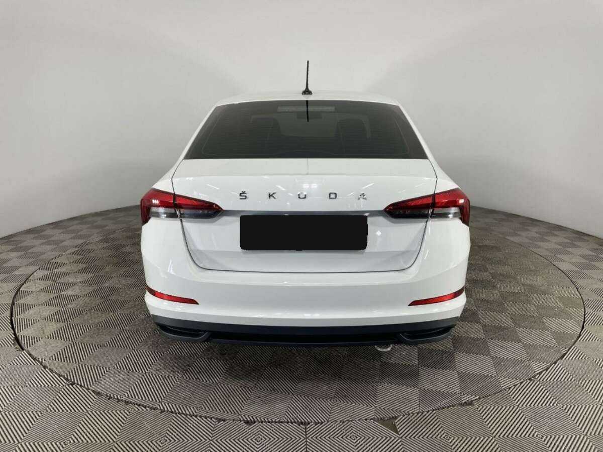 Skoda Rapid с пробегом — 2021 год. Фото: #2
