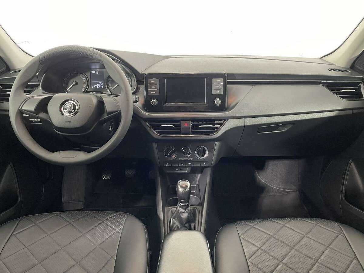 Skoda Rapid с пробегом — 2021 год. Фото: #6