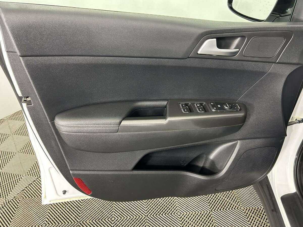 Kia Sportage с пробегом — 2016 год. Фото: #7