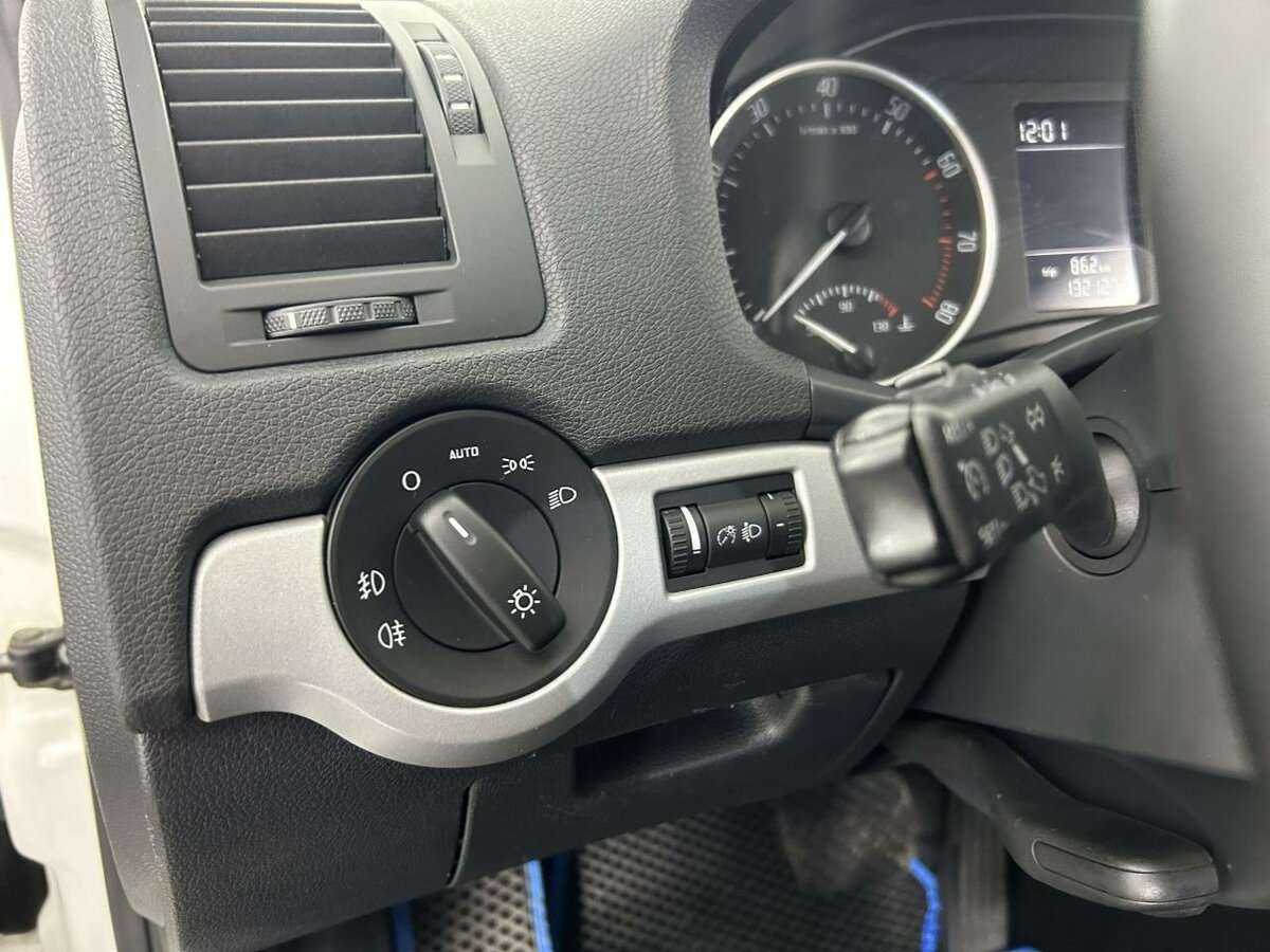 Skoda Octavia с пробегом — 2012 год. Фото: #8