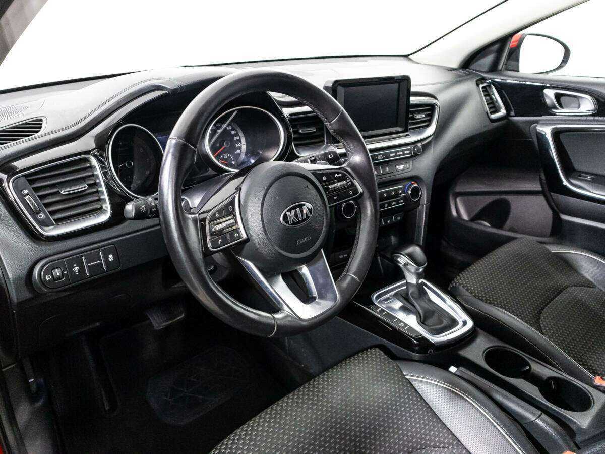 Kia Ceed с пробегом — 2019 год. Фото: #10