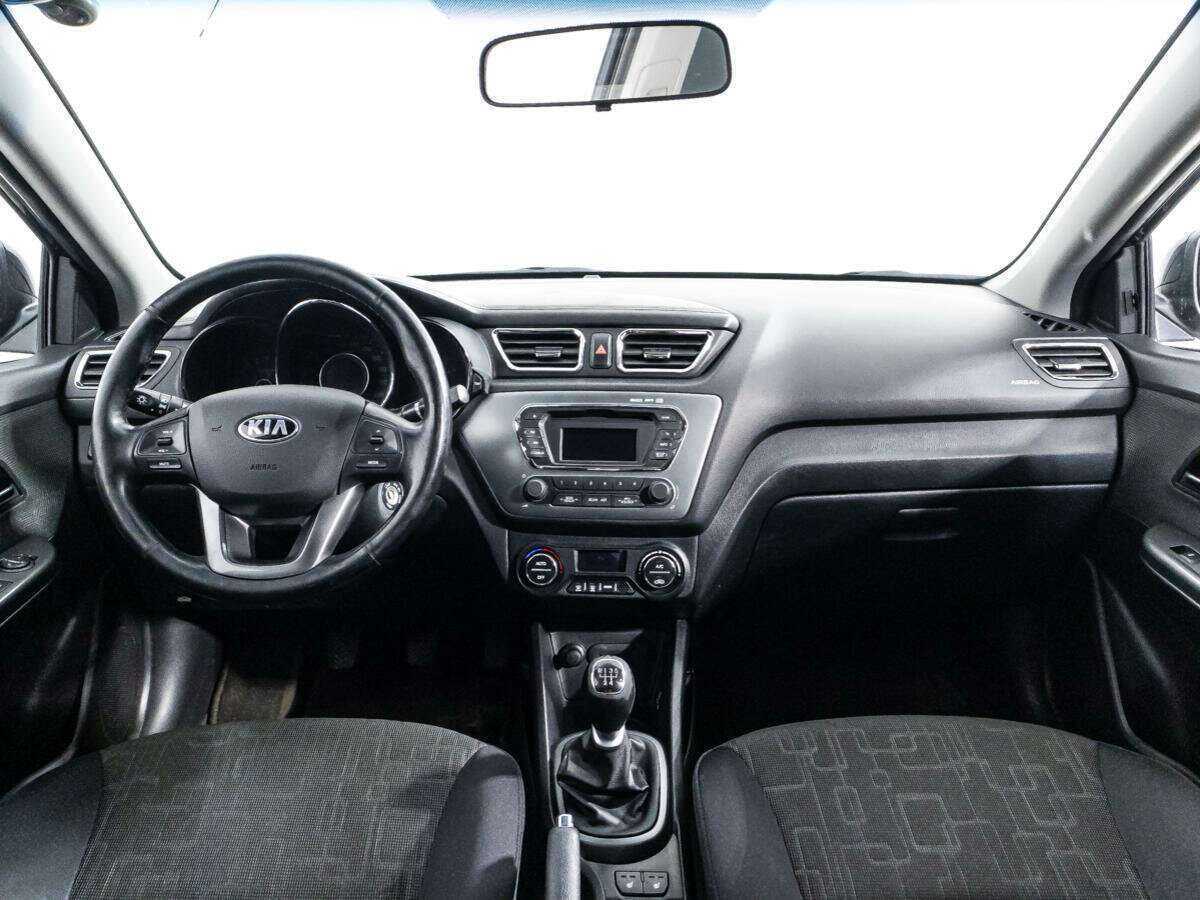 Kia Rio с пробегом — 2014 год. Фото: #12