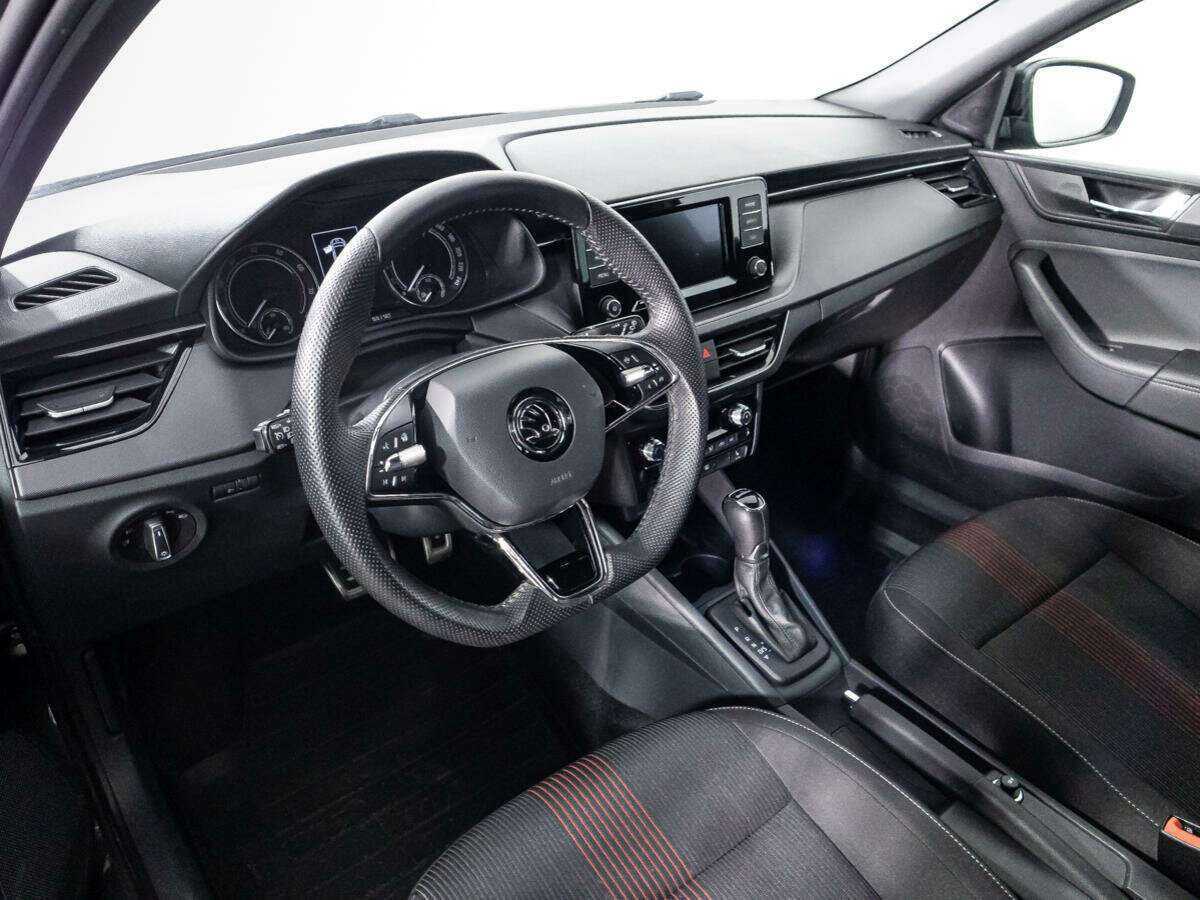 Skoda Rapid с пробегом — 2021 год. Фото: #10