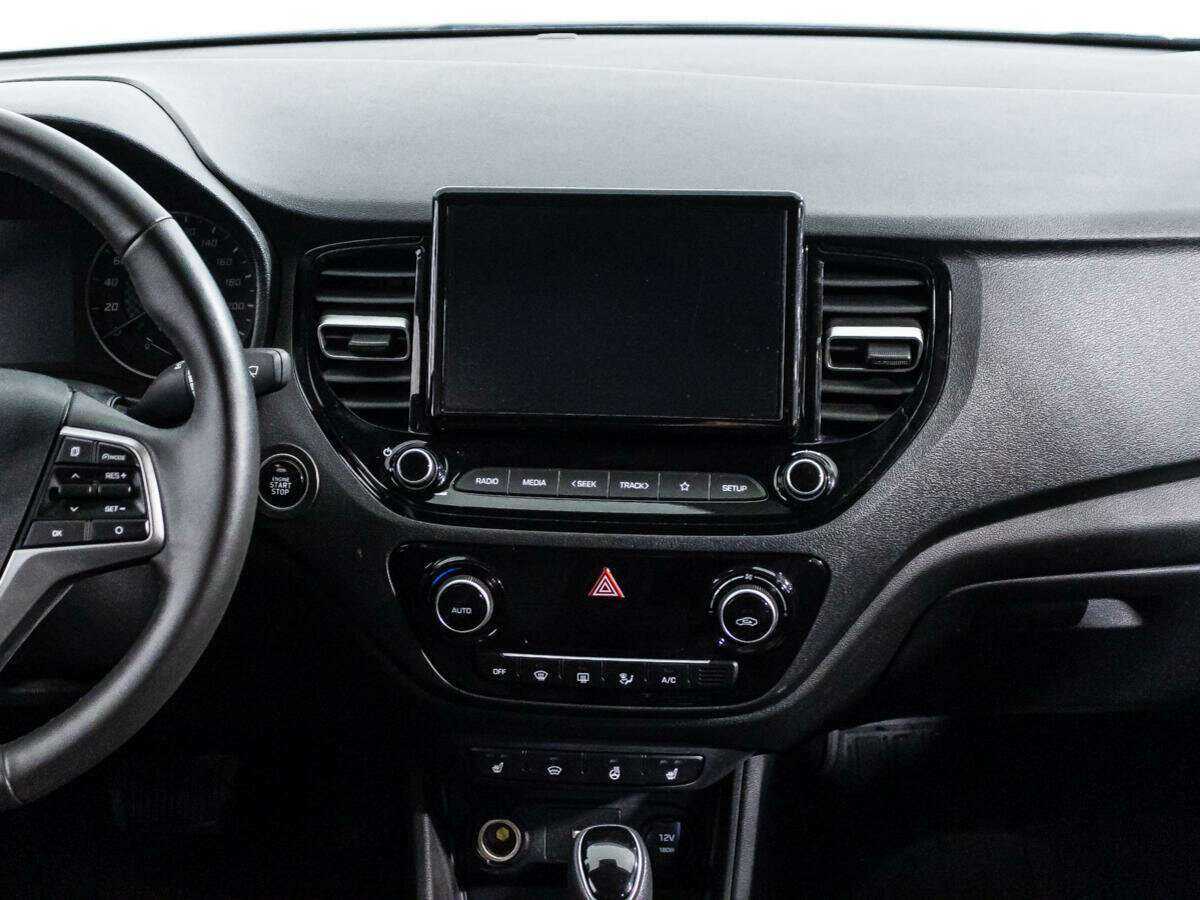 Hyundai Solaris с пробегом — 2021 год. Фото: #13