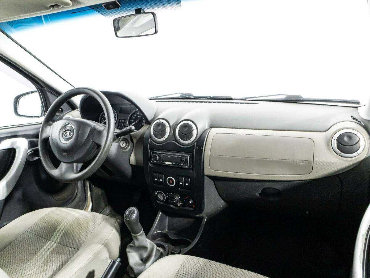 Lada (ВАЗ) Largus с пробегом — 2015 год. Фото: #8