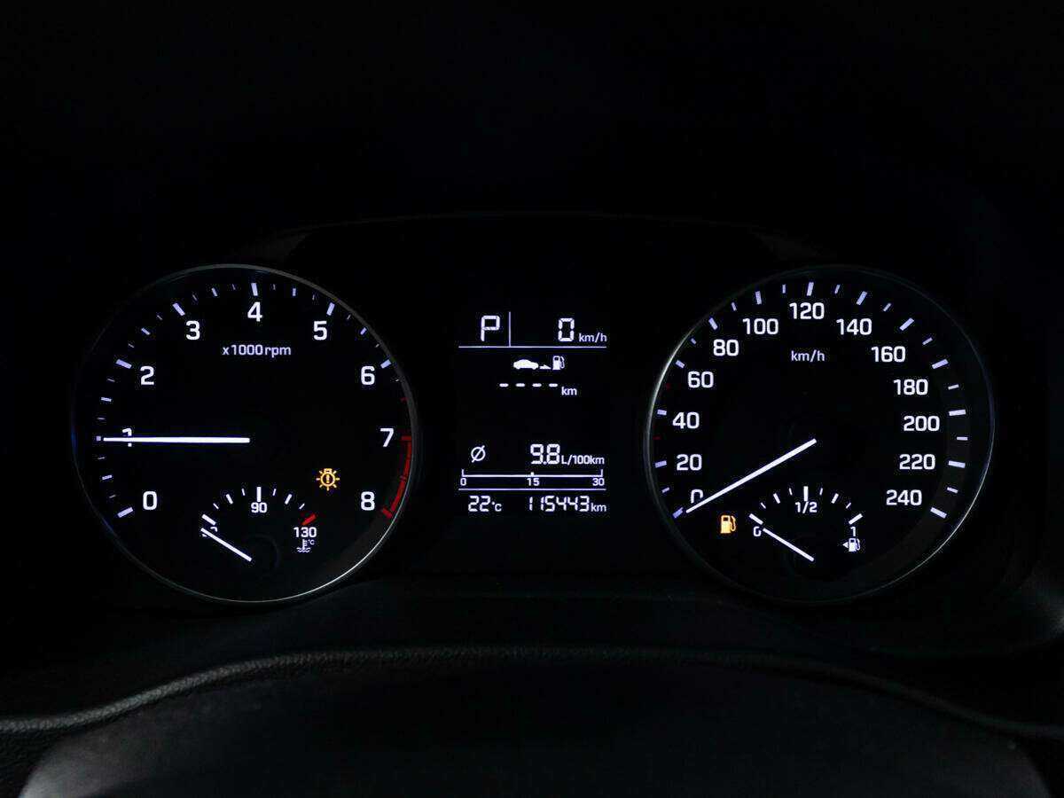 Hyundai Elantra с пробегом — 2016 год. Фото: #11