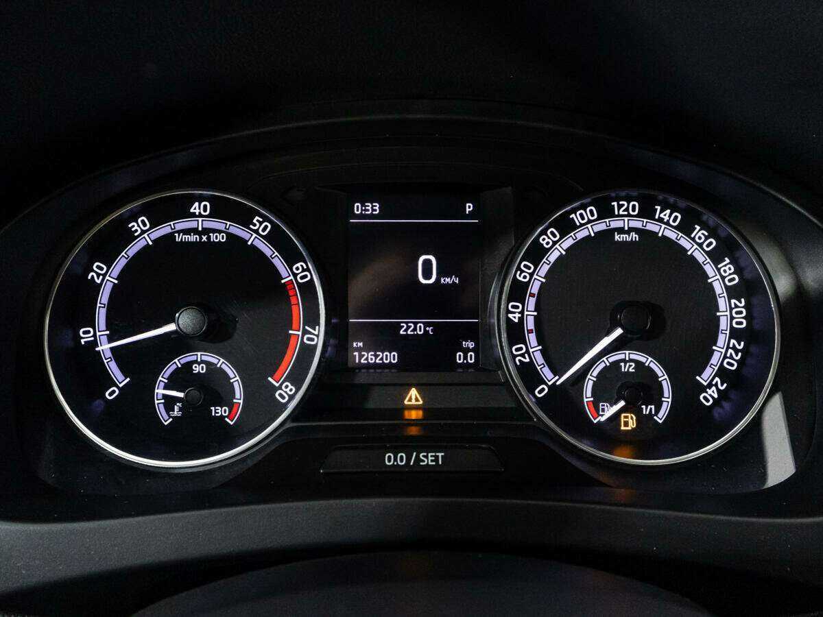 Skoda Rapid с пробегом — 2017 год. Фото: #11