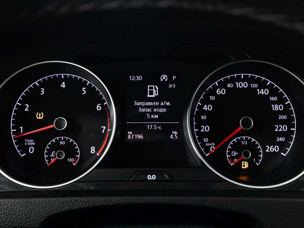 Volkswagen Golf с пробегом — 2018 год. Фото: #11