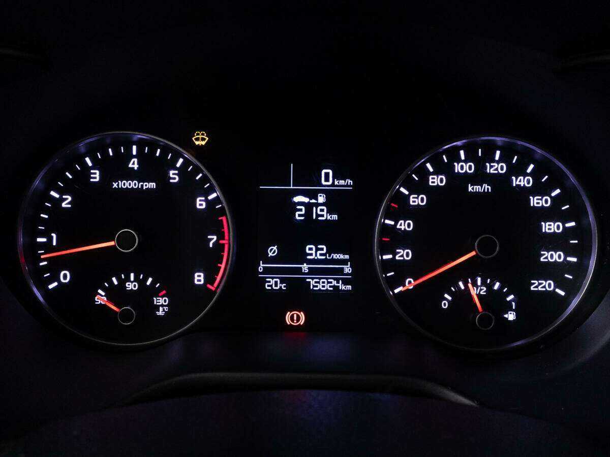 Kia Rio с пробегом — 2017 год. Фото: #11