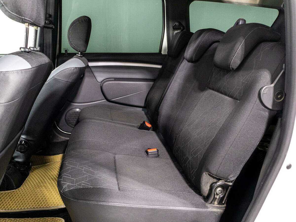 Lada (ВАЗ) Largus с пробегом — 2019 год. Фото: #9