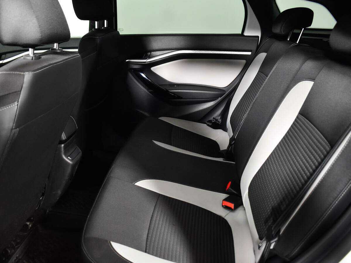 Lada (ВАЗ) Vesta с пробегом — 2021 год. Фото: #9