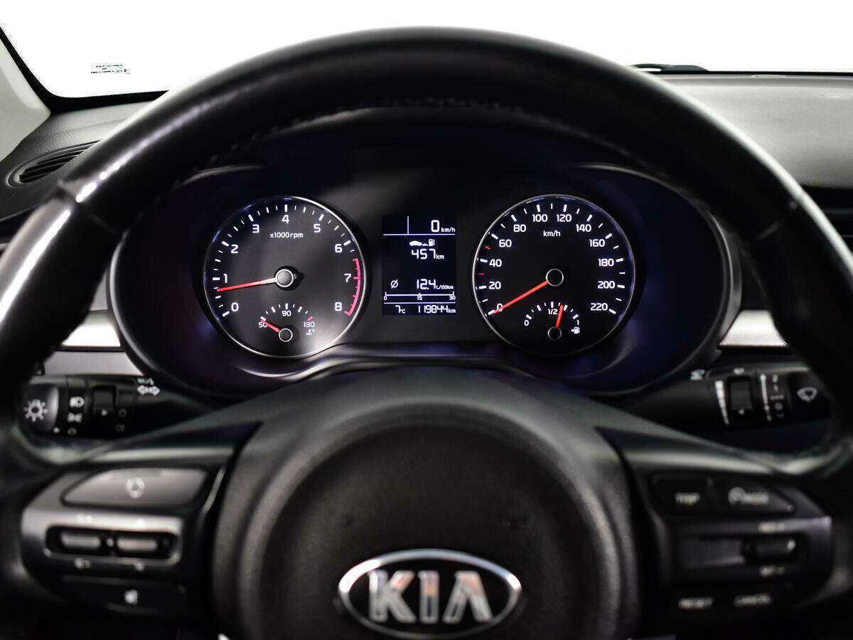 Kia Rio с пробегом — 2017 год. Фото: #10