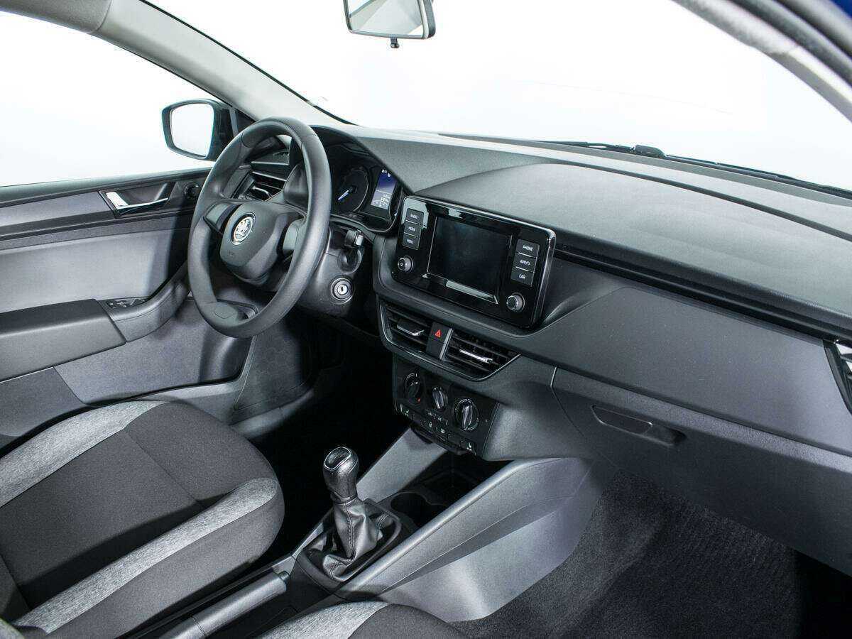 Skoda Rapid с пробегом — 2020 год. Фото: #8