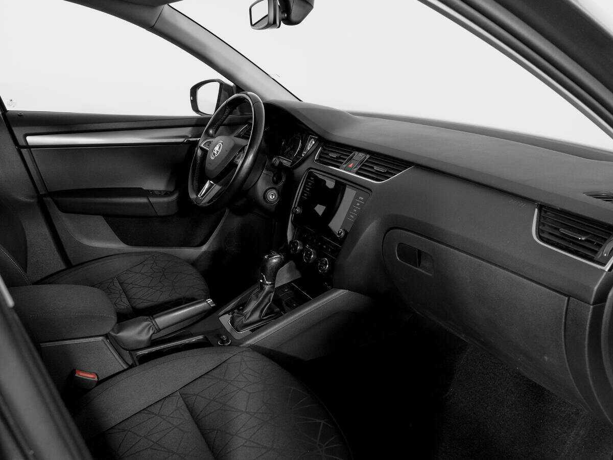Skoda Octavia с пробегом — 2018 год. Фото: #8