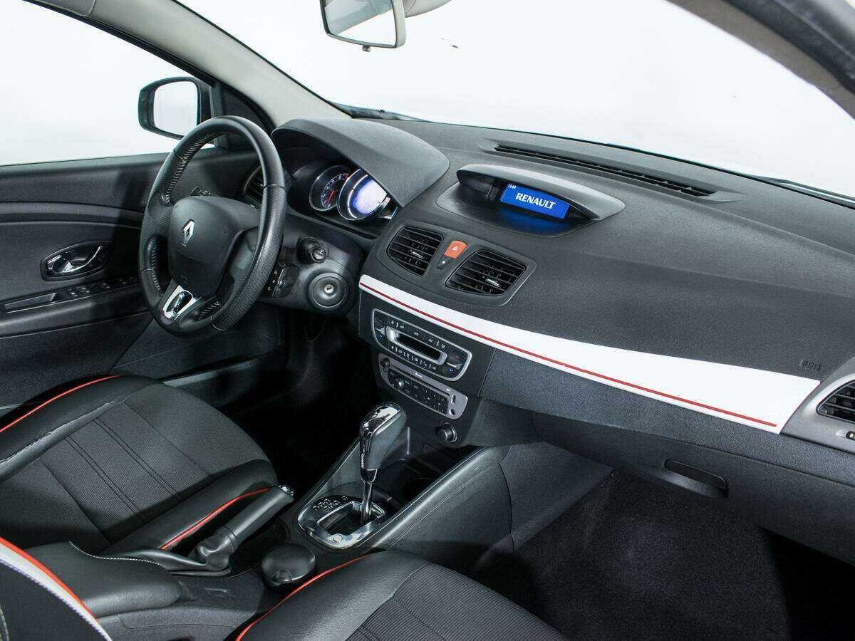 Renault Megane с пробегом — 2013 год. Фото: #8