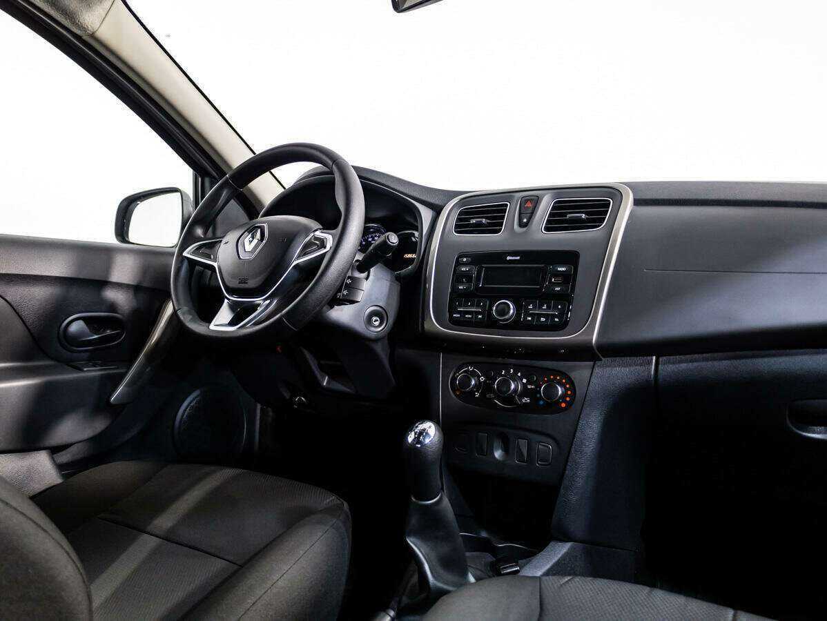 Renault Logan с пробегом — 2019 год. Фото: #7
