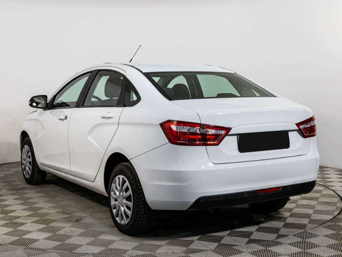 Lada (ВАЗ) Vesta с пробегом — 2022 год. Фото: #5