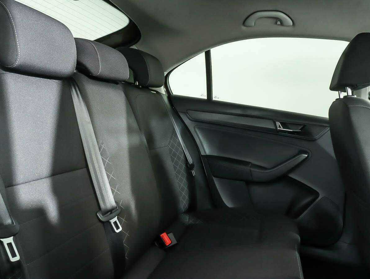 Skoda Rapid с пробегом — 2020 год. Фото: #8