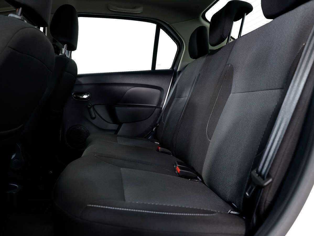 Renault Logan с пробегом — 2020 год. Фото: #11