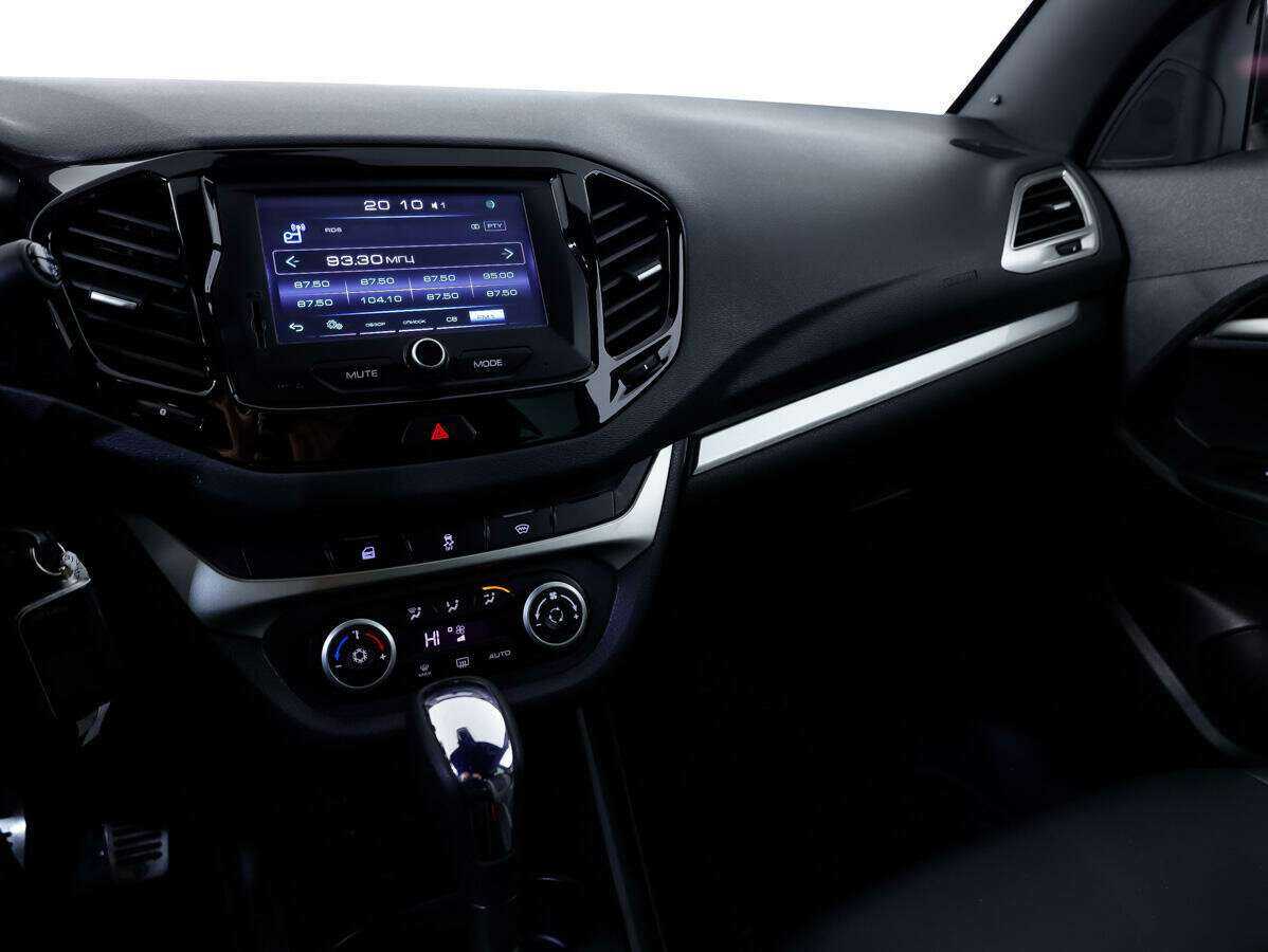 Lada (ВАЗ) Vesta с пробегом — 2019 год. Фото: #13