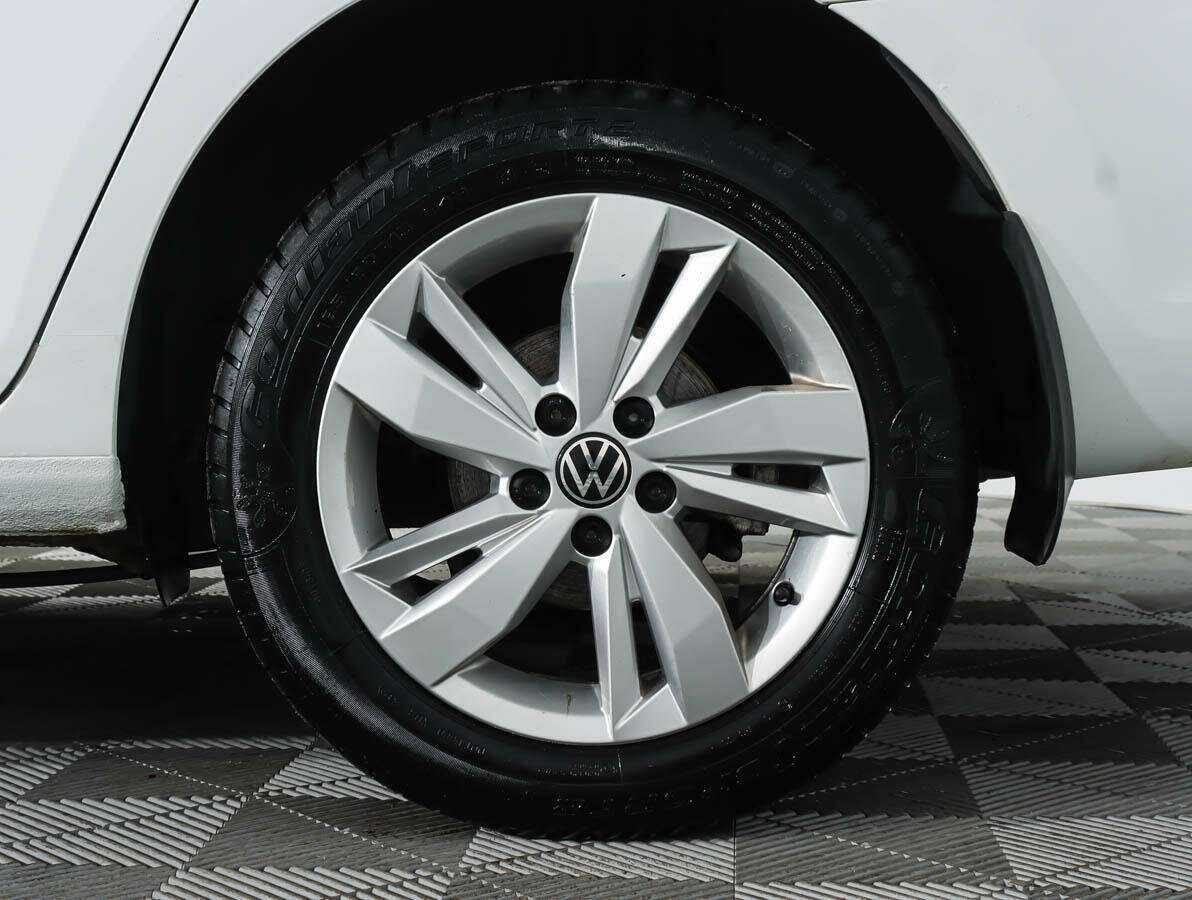 Volkswagen Polo с пробегом — 2021 год. Фото: #18