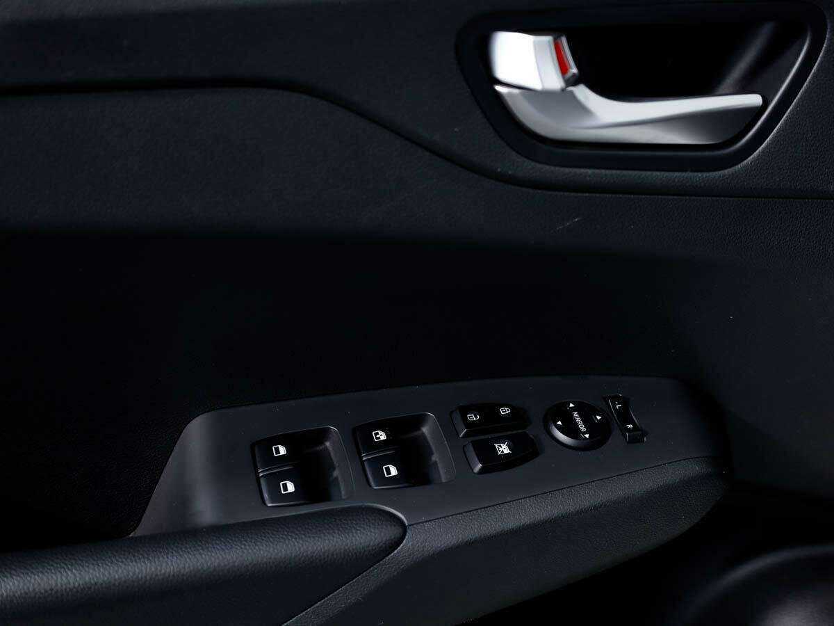 Hyundai Solaris с пробегом — 2020 год. Фото: #12