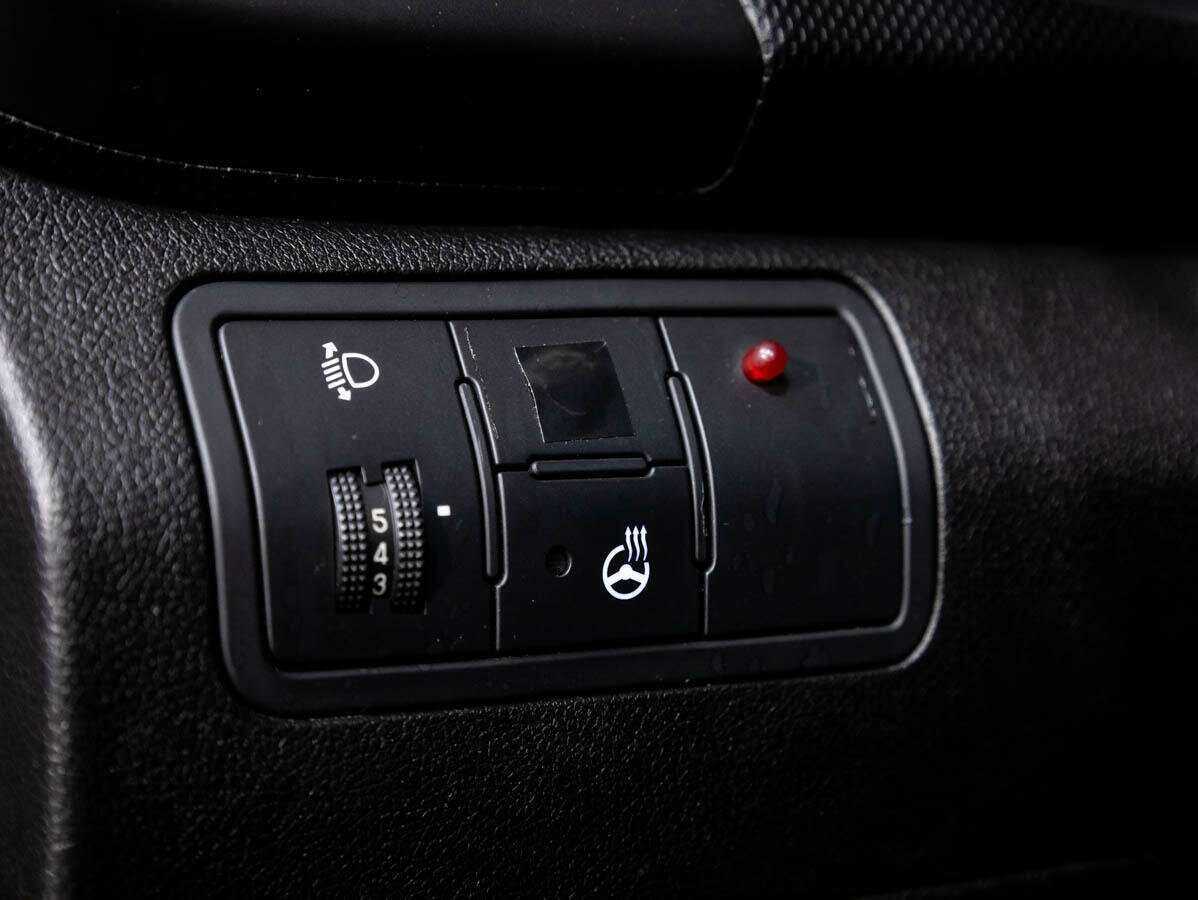 Hyundai Solaris с пробегом — 2014 год. Фото: #13