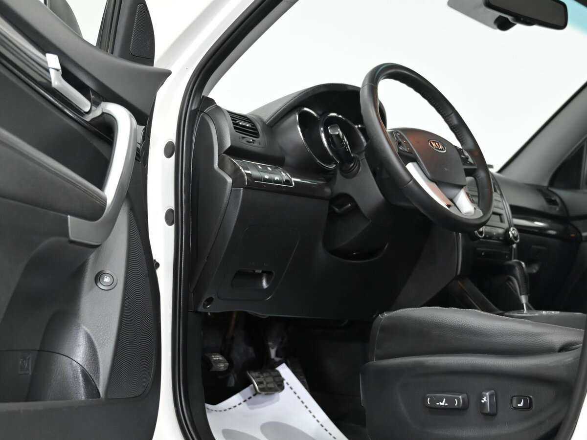 Kia Sorento с пробегом — 2012 год. Фото: #9