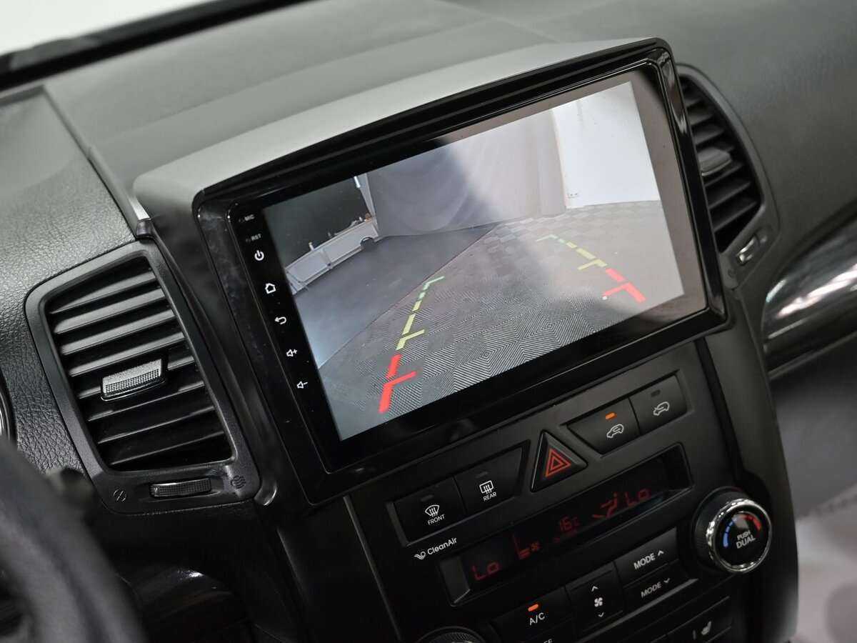 Kia Sorento с пробегом — 2012 год. Фото: #6