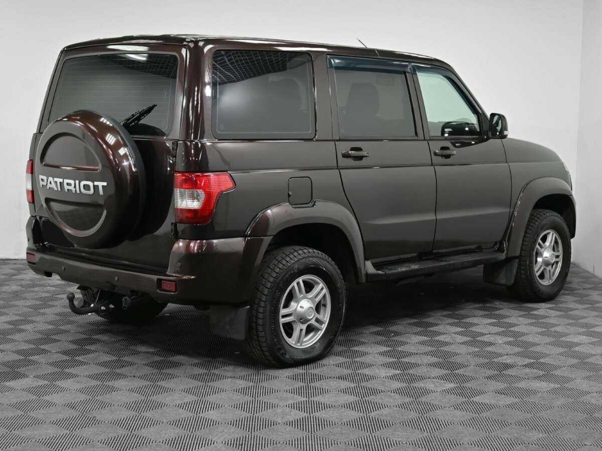 УАЗ Patriot с пробегом — 2015 год. Фото: #1