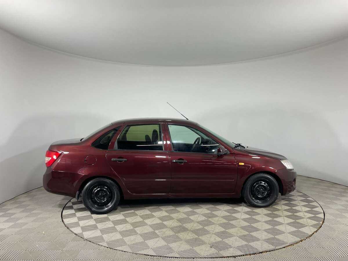 Lada (ВАЗ) Granta с пробегом — 2012 год. Фото: #3