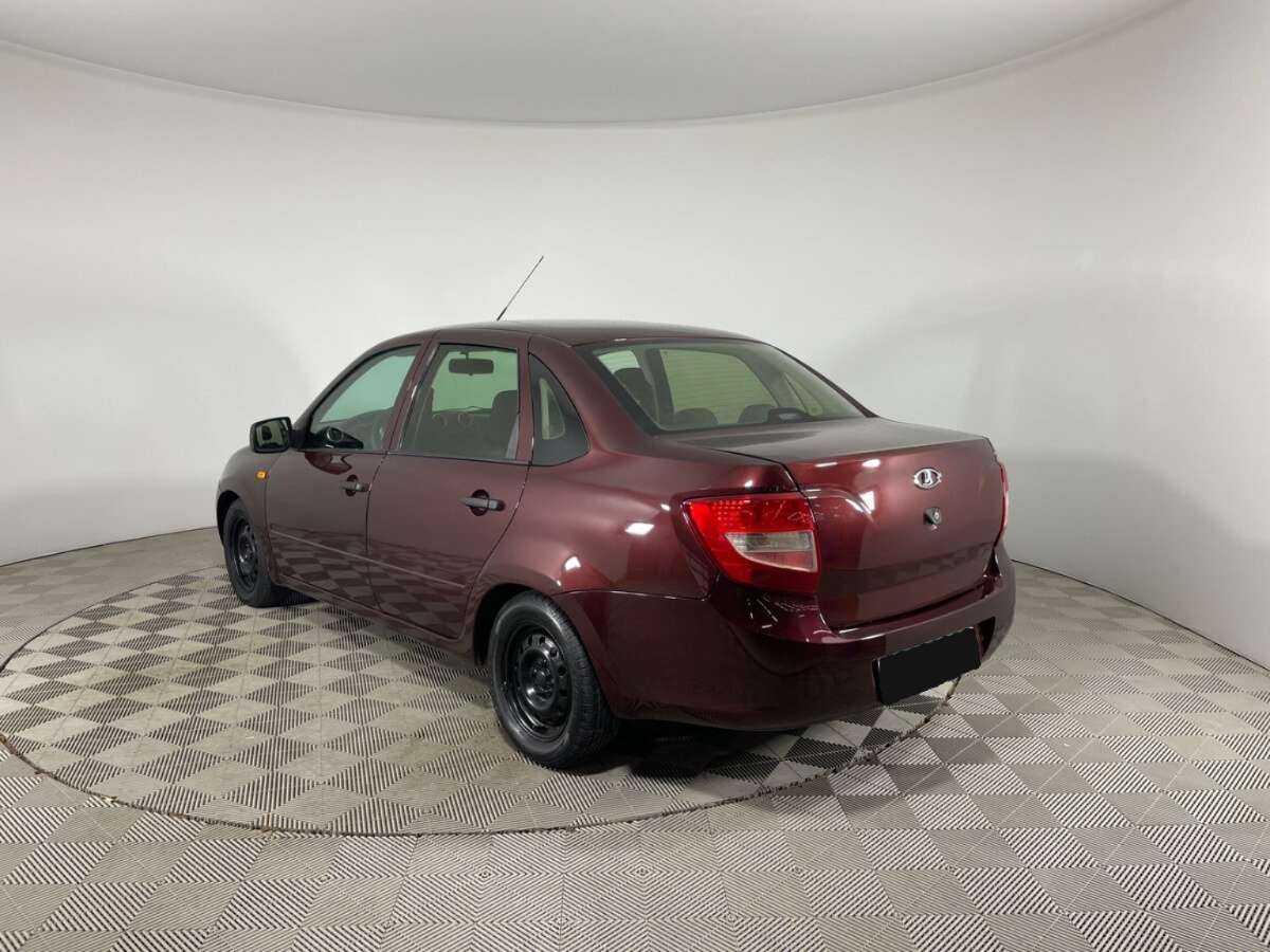 Lada (ВАЗ) Granta с пробегом — 2012 год. Фото: #6