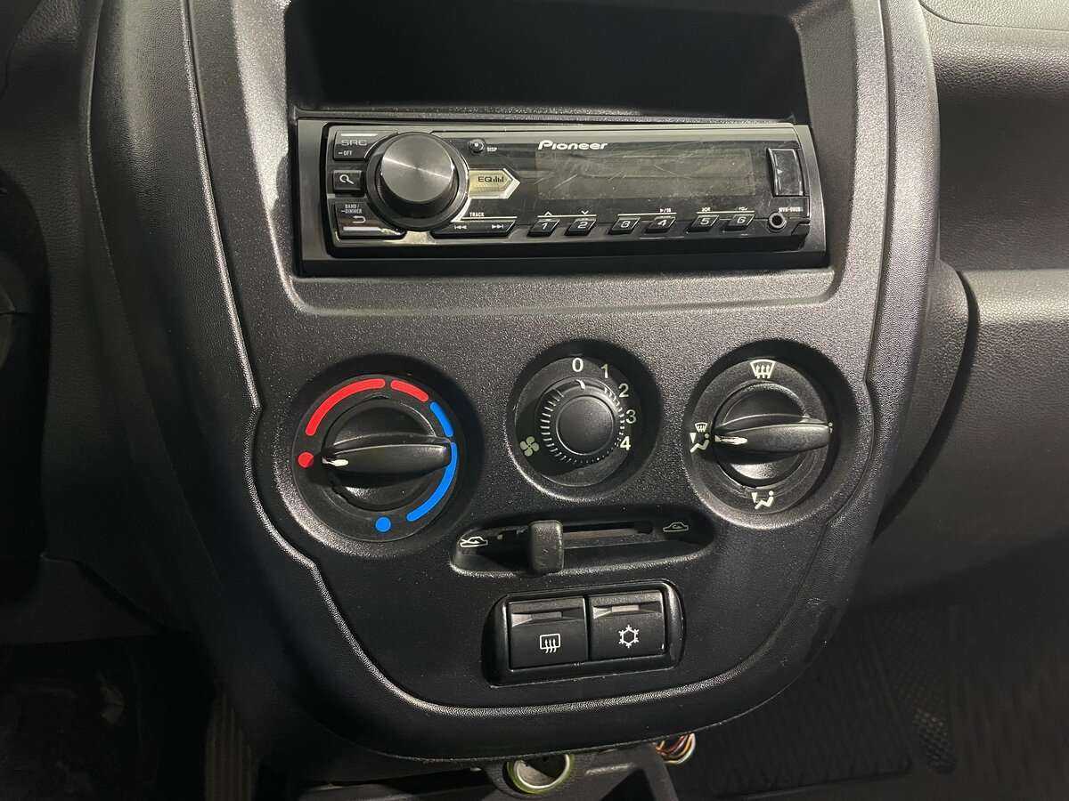 Lada (ВАЗ) Granta с пробегом — 2012 год. Фото: #13