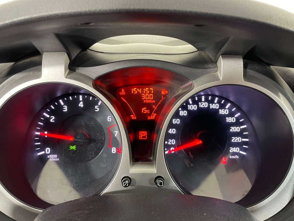 Nissan Juke с пробегом — 2012 год. Фото: #14