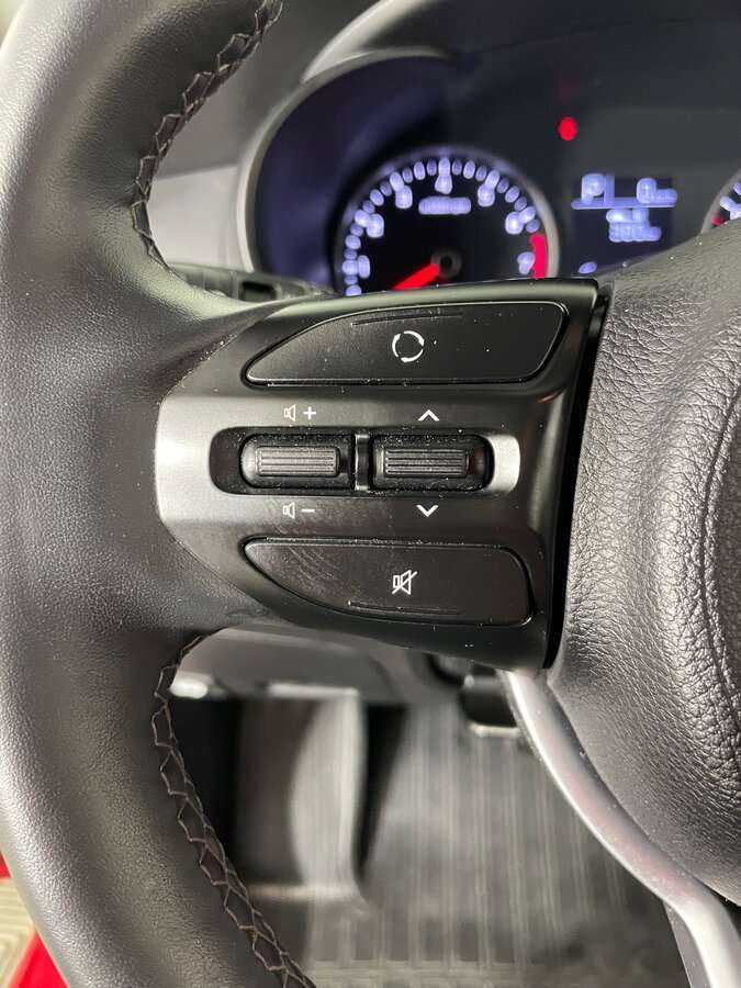 Kia Rio с пробегом — 2019 год. Фото: #20