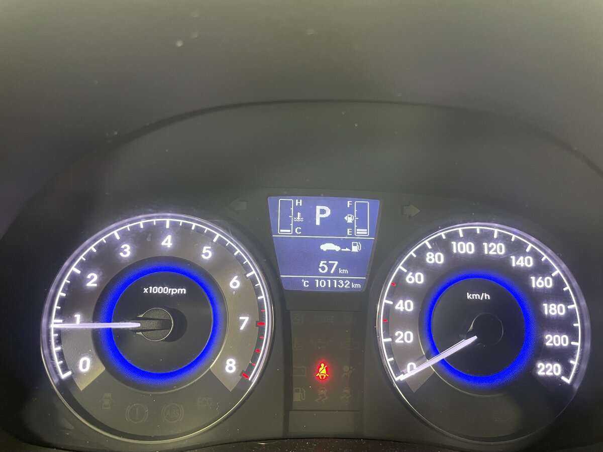 Hyundai Solaris с пробегом — 2016 год. Фото: #11