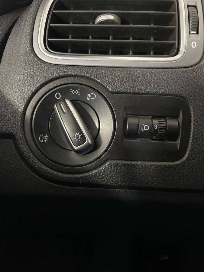 Volkswagen Polo с пробегом — 2016 год. Фото: #16